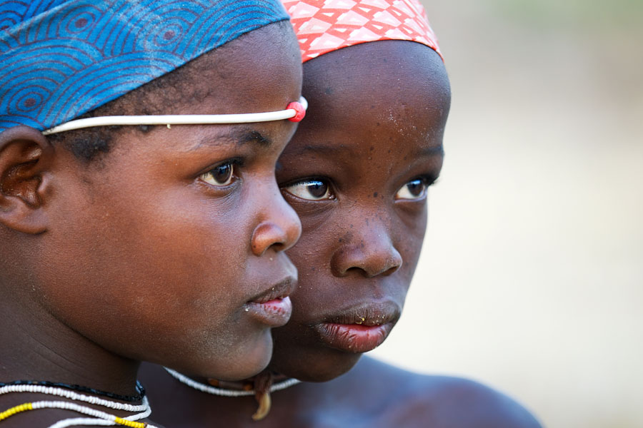  Girls from the Mucubal (Mucubai, Mucabale, Mugubale) tribe   Angola